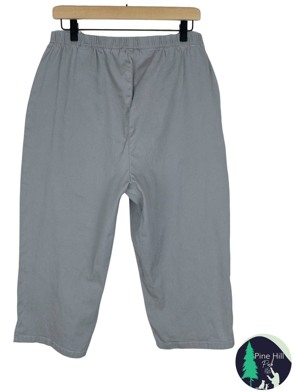 Denim & Co Capri Jeans Women’s Large Gray Lightweight Denim High Rise Pull-On - Picture 2 of 7